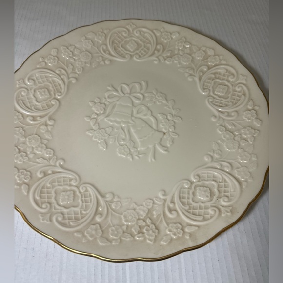 Vintage LENOX China Wedding Promises Collection Plate 12.5 Ivory 24 K Gold Trim - Picture 2 of 5